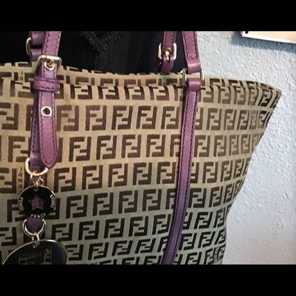 Authentic FENDI ZUCCHINO Canvas Leather Purple Shoulder Bag - Picture 4 of 14